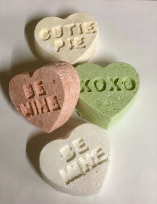 Organic bath bomb / Valentine's Day / conversation hearts /